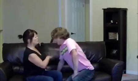 El emocionante juego xxx culonas lesbianas de Alena