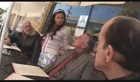 Una Camioneta con una flaquitas culonas xxx chica