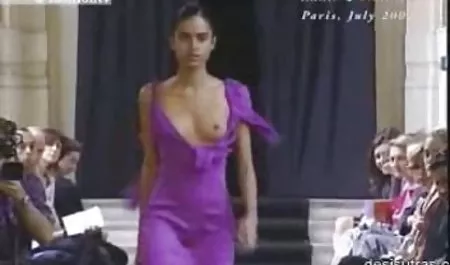 Se parece a una pareja en el amor y mujeres super culonas la amistad, Adria