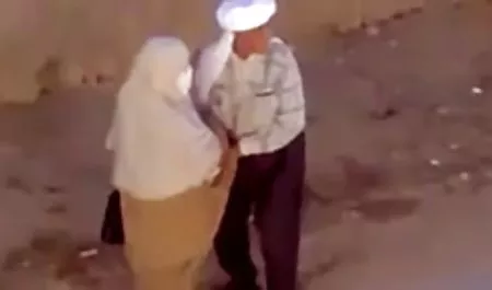Jovencita sexo cogiendo a culona